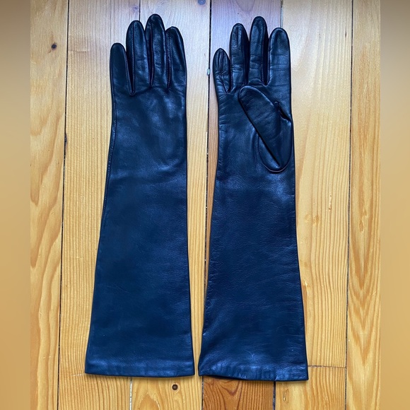 Lord & Taylor Accessories - Lord & Taylor Elbow Length Black Leather Gloves Size 7